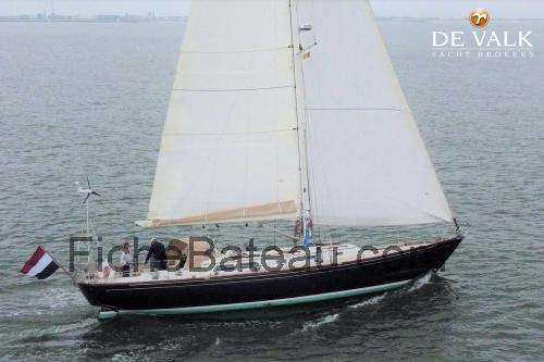 Hinckley 52 fiche technique et avis